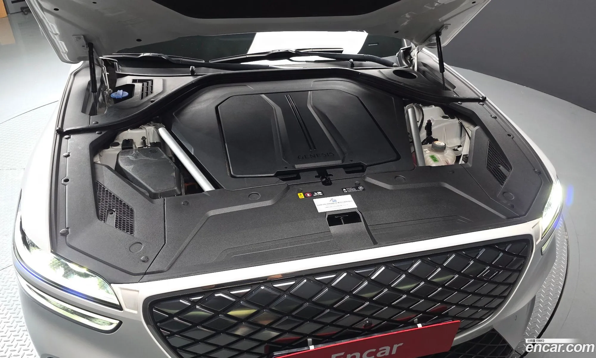 Genesis Electrified GV70 2022 — 11