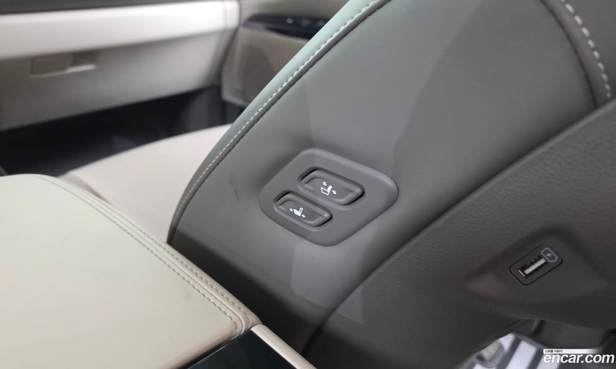 Kia Carnival 2021 KNANE813BMS116093 — 11