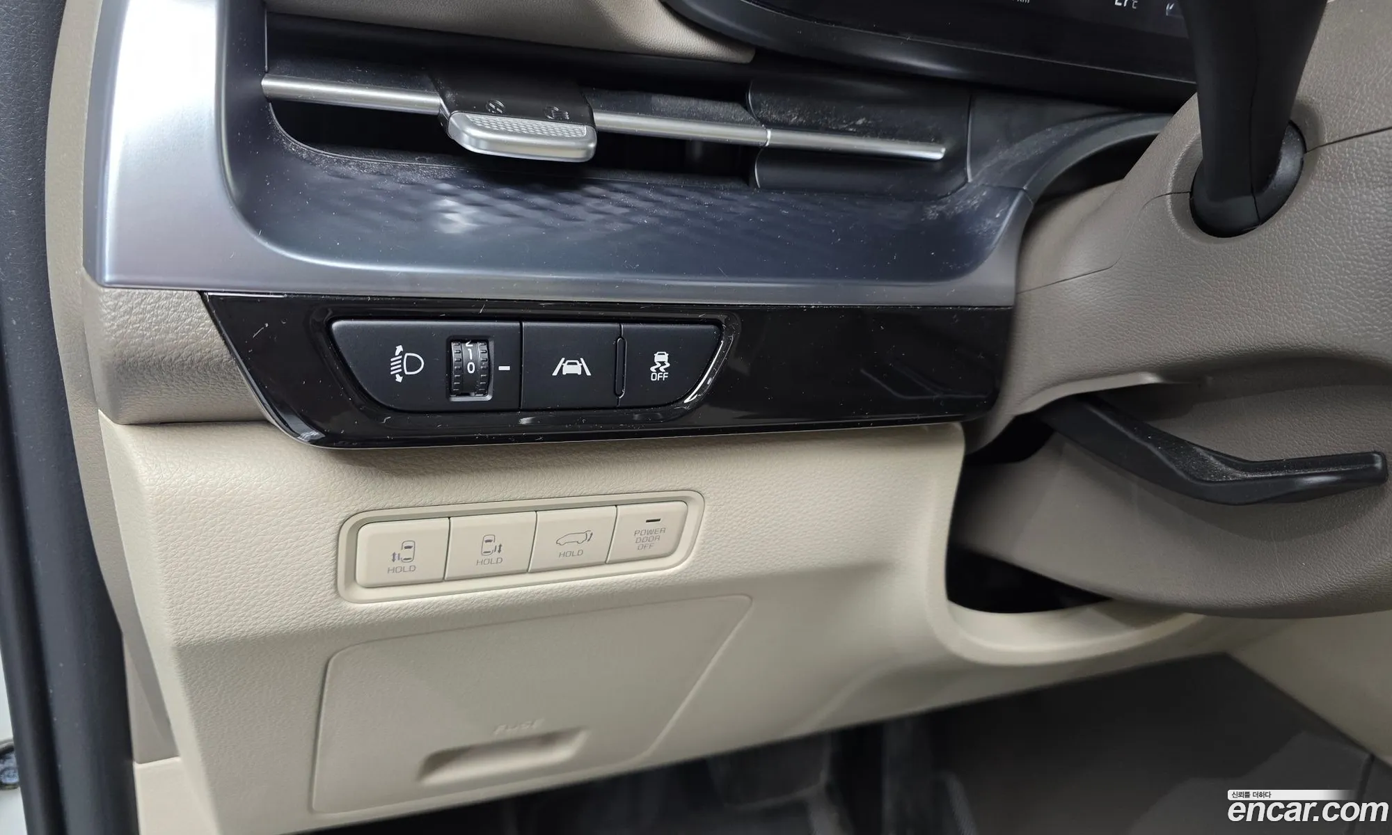 Kia Carnival 2021 KNANE813BMS116093 — 9