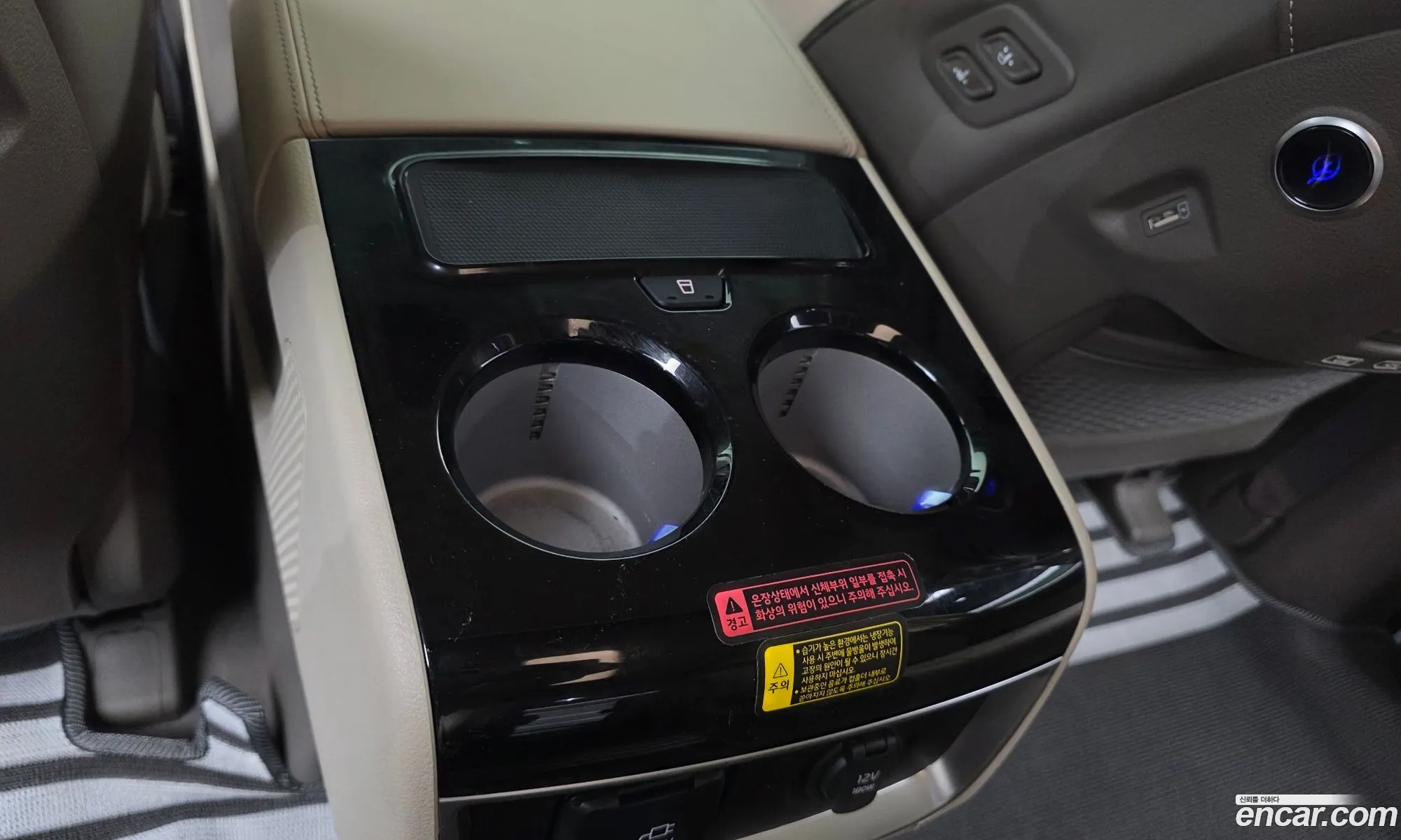 Kia Carnival 2021 KNANE813BMS116093 — 10