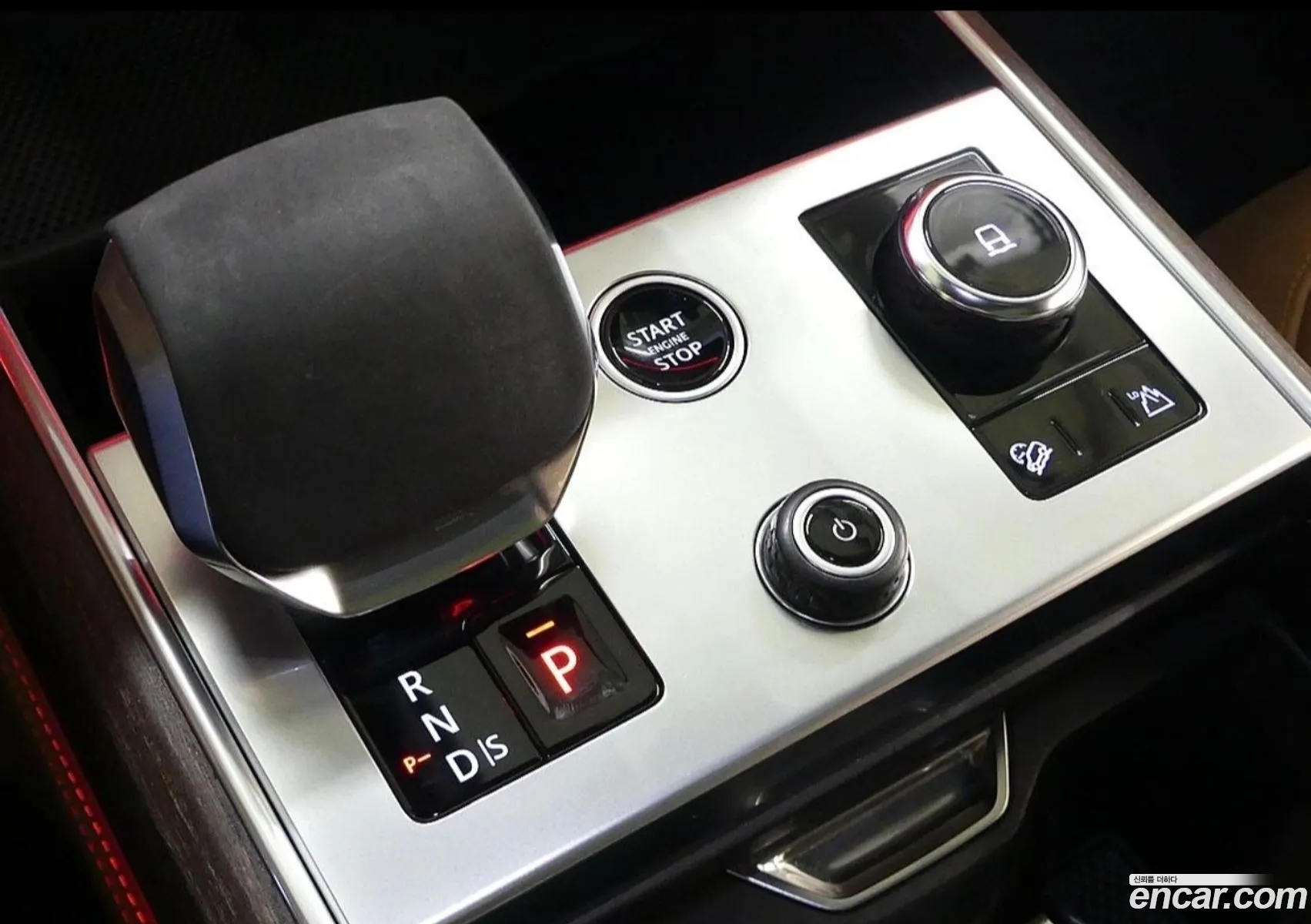 Land Rover Range Rover 2023 — 11