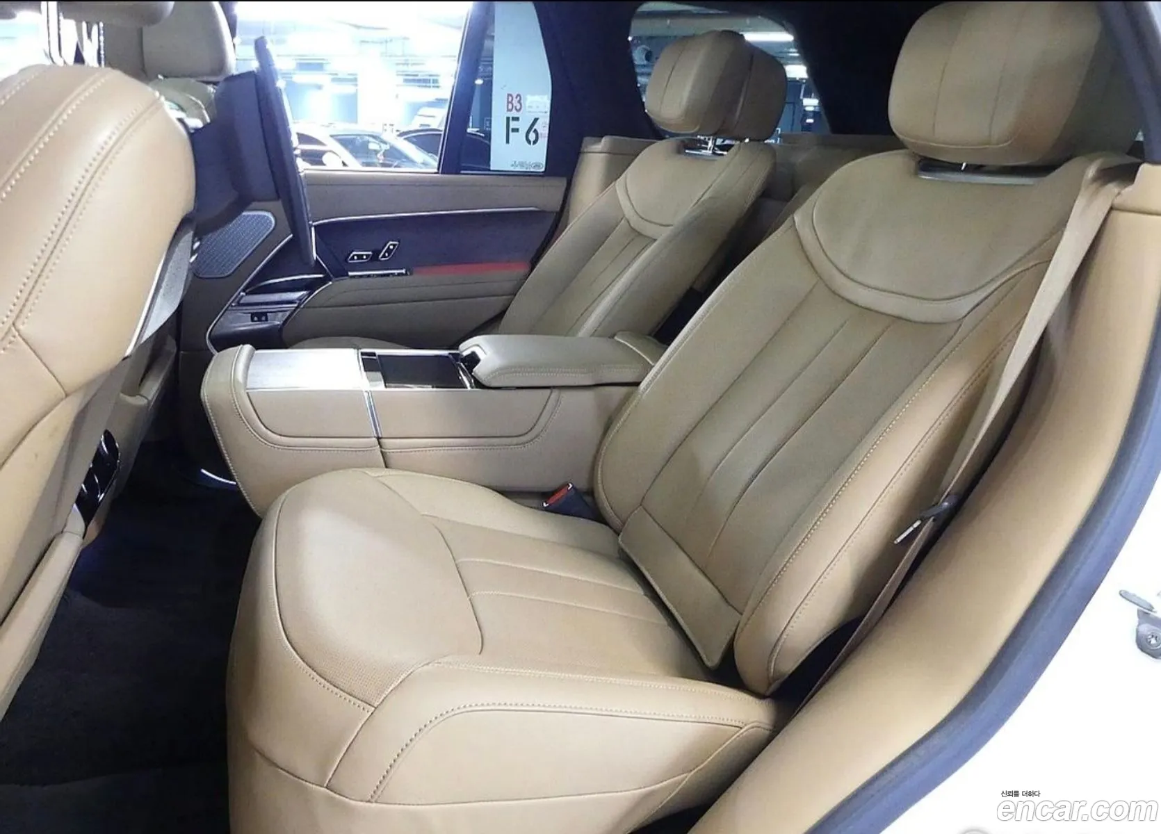 Land Rover Range Rover 2023 — 18