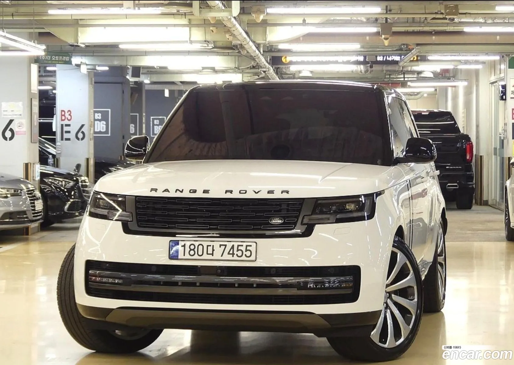 Land Rover Range Rover 2023 — 13