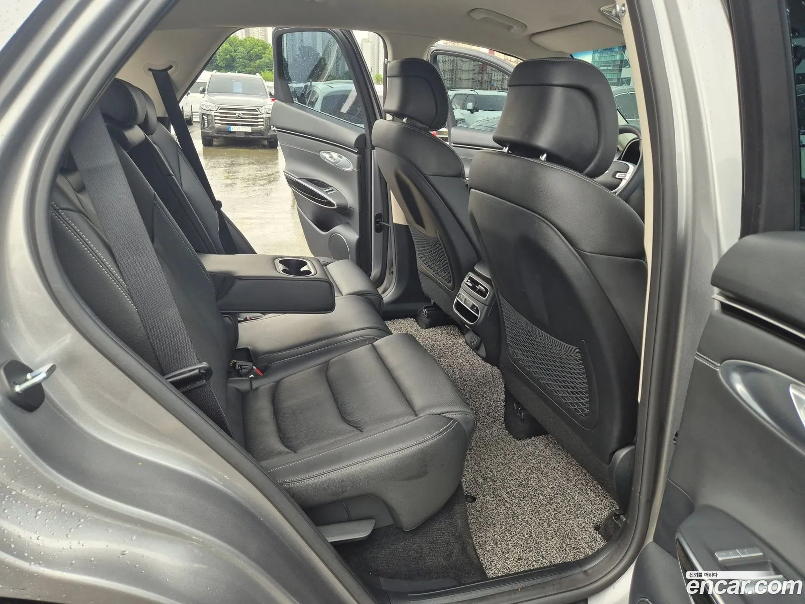 Genesis GV70 2022 — 12