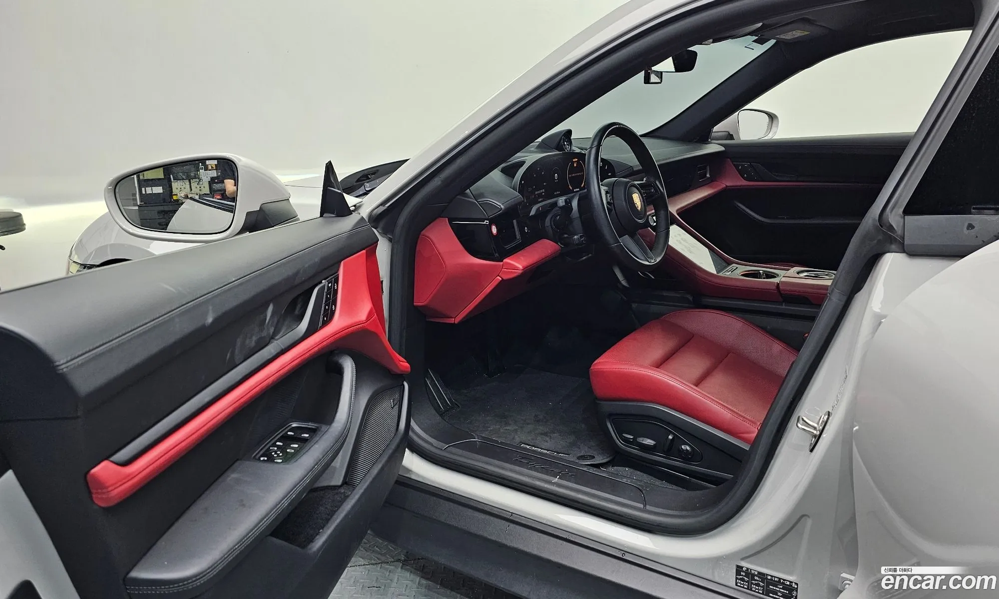 Porsche Taycan 2023 — 7