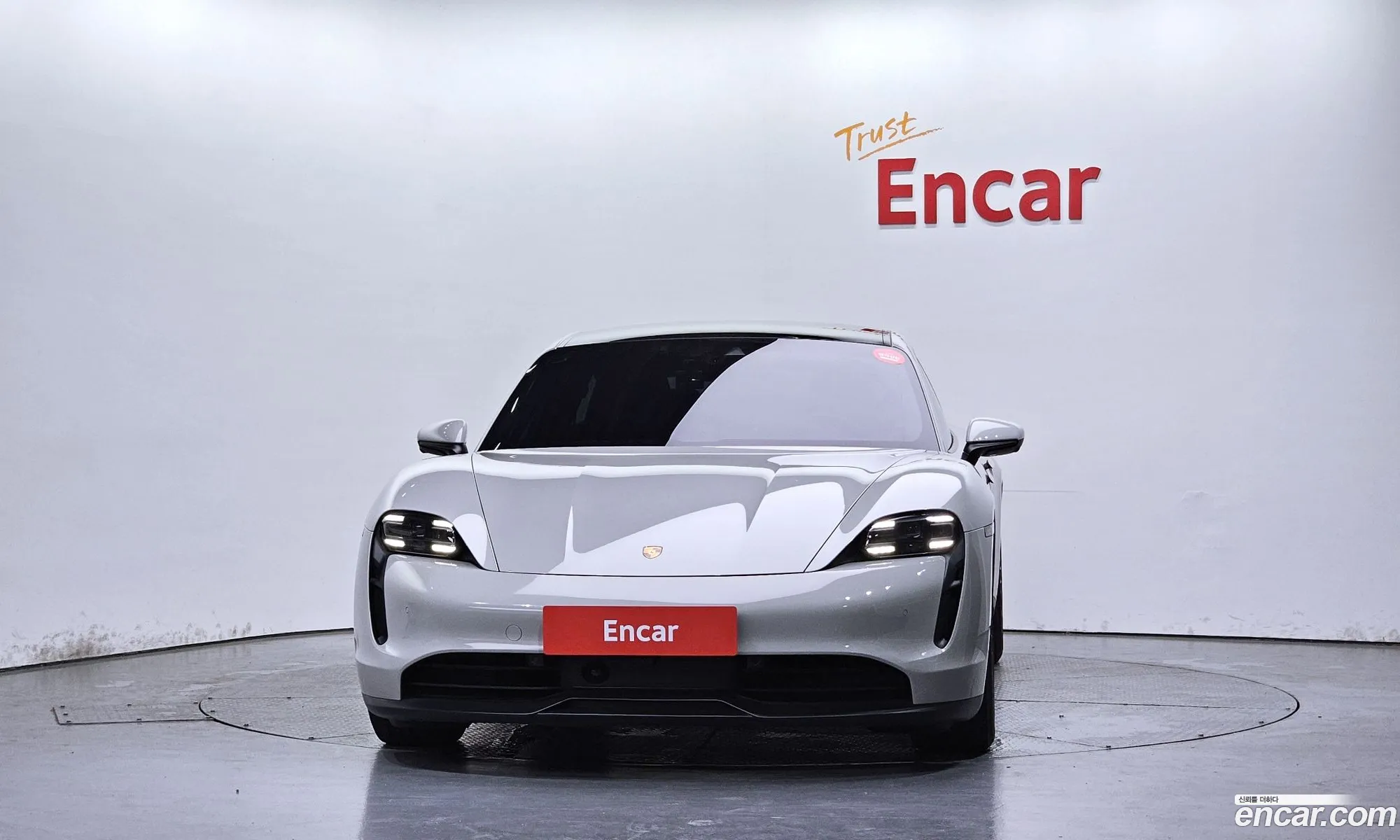 Porsche Taycan 2023 — 14