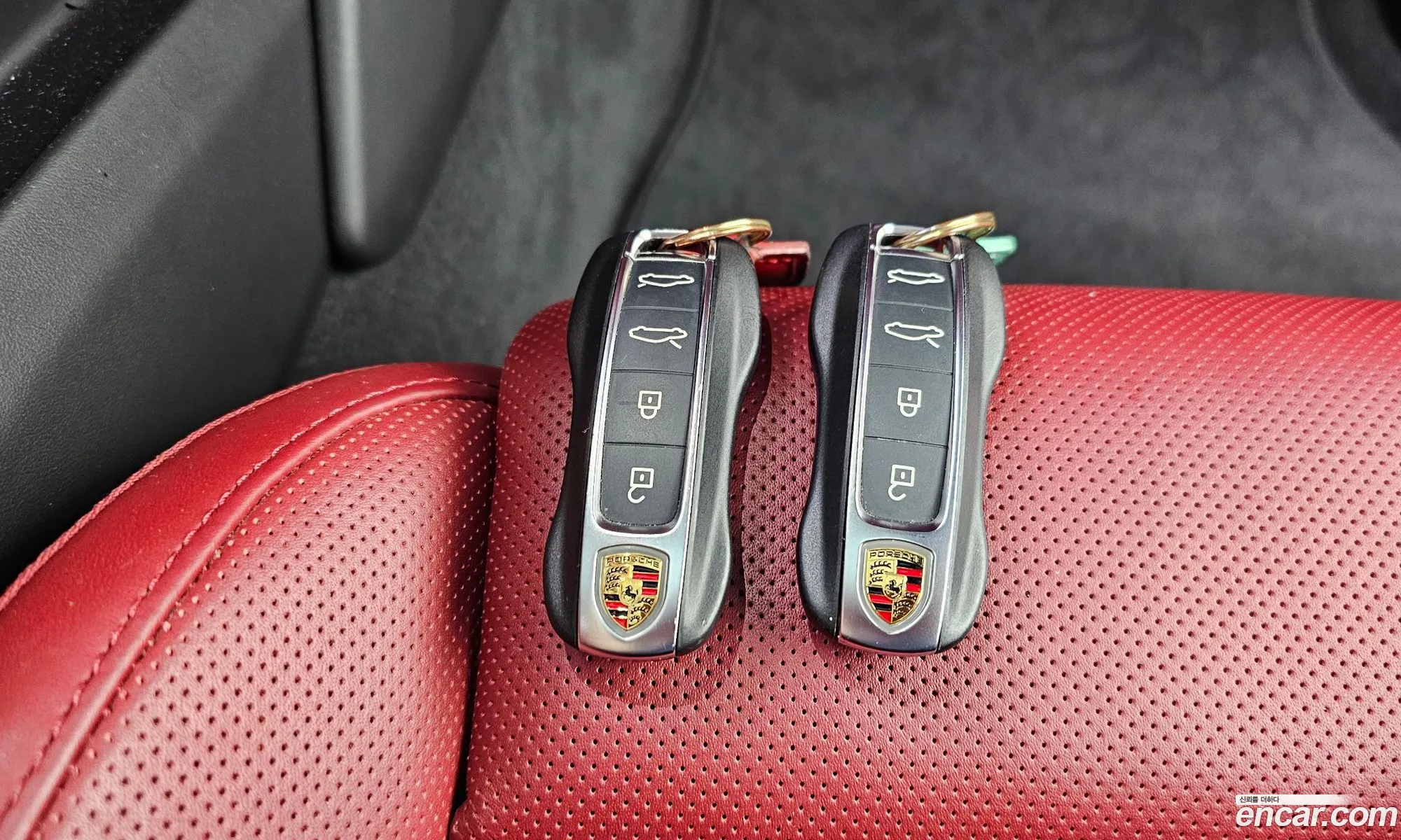 Porsche Taycan 2023 — 20