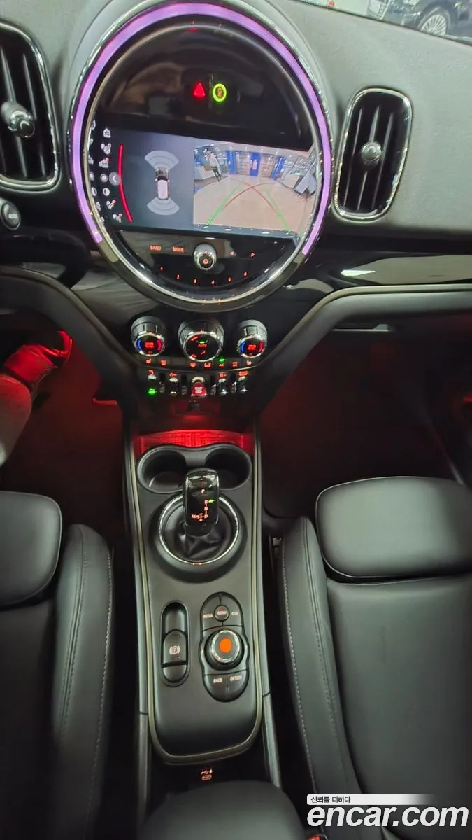 Mini Cooper Countryman 2021 — 16