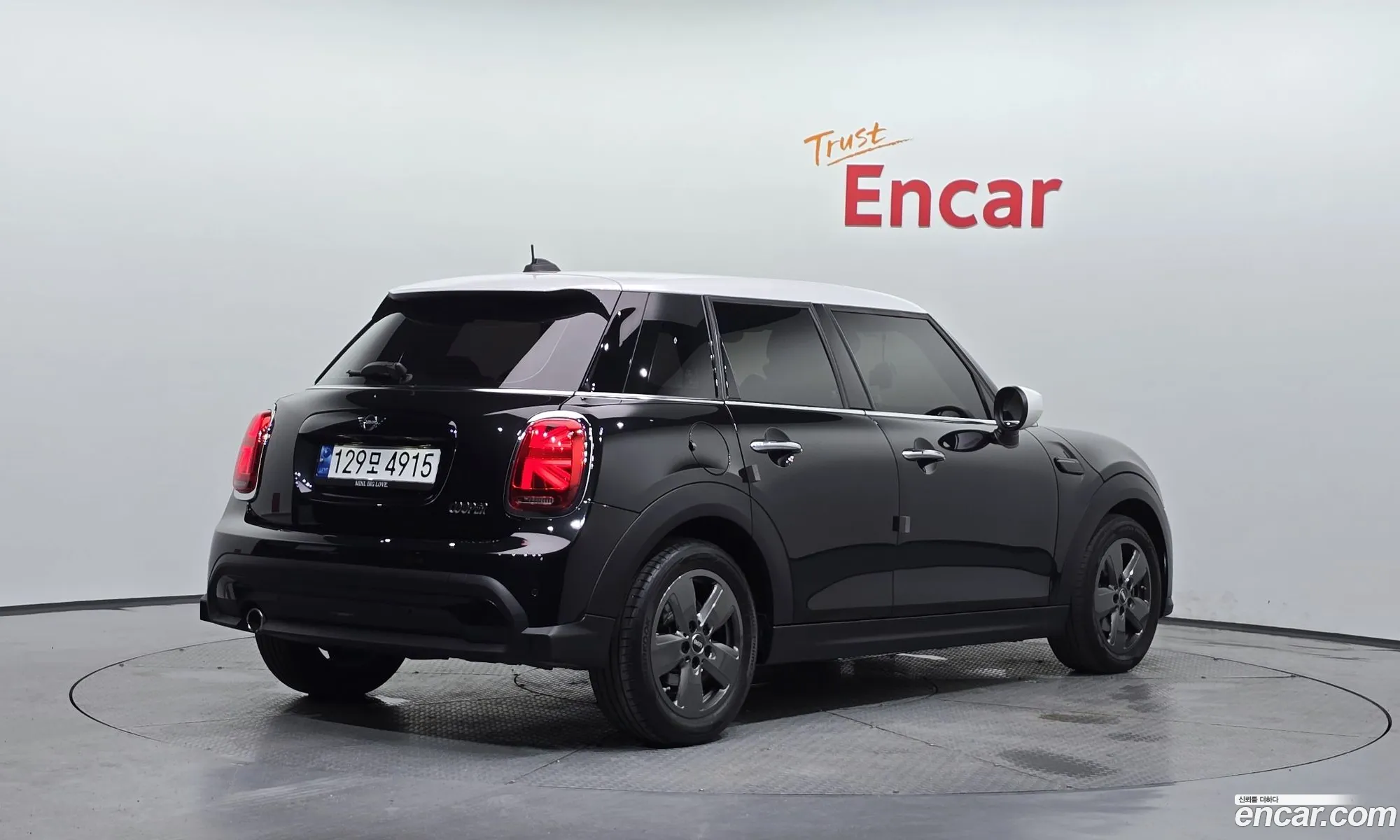 Mini Cooper 2023 — 29