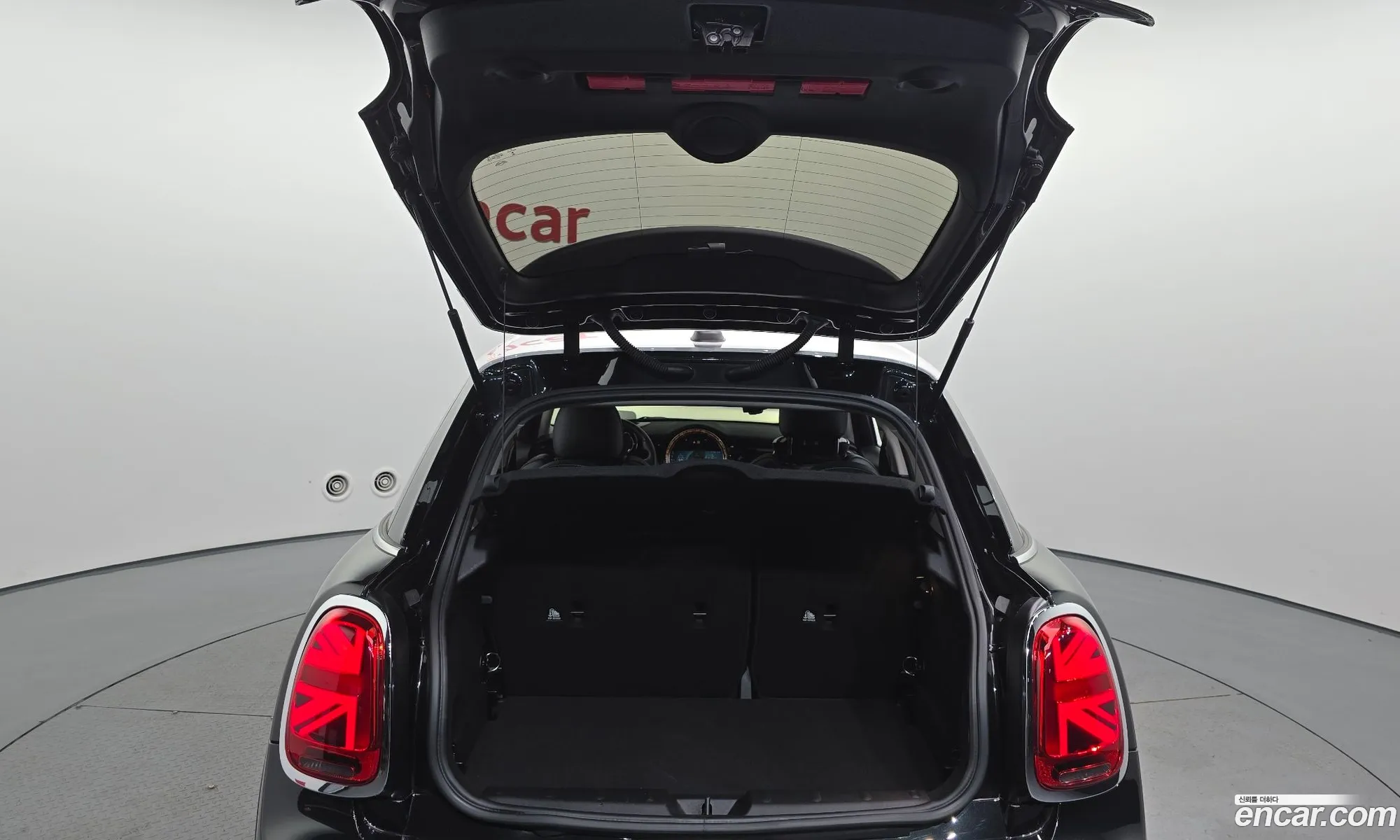 Mini Cooper 2023 — 30