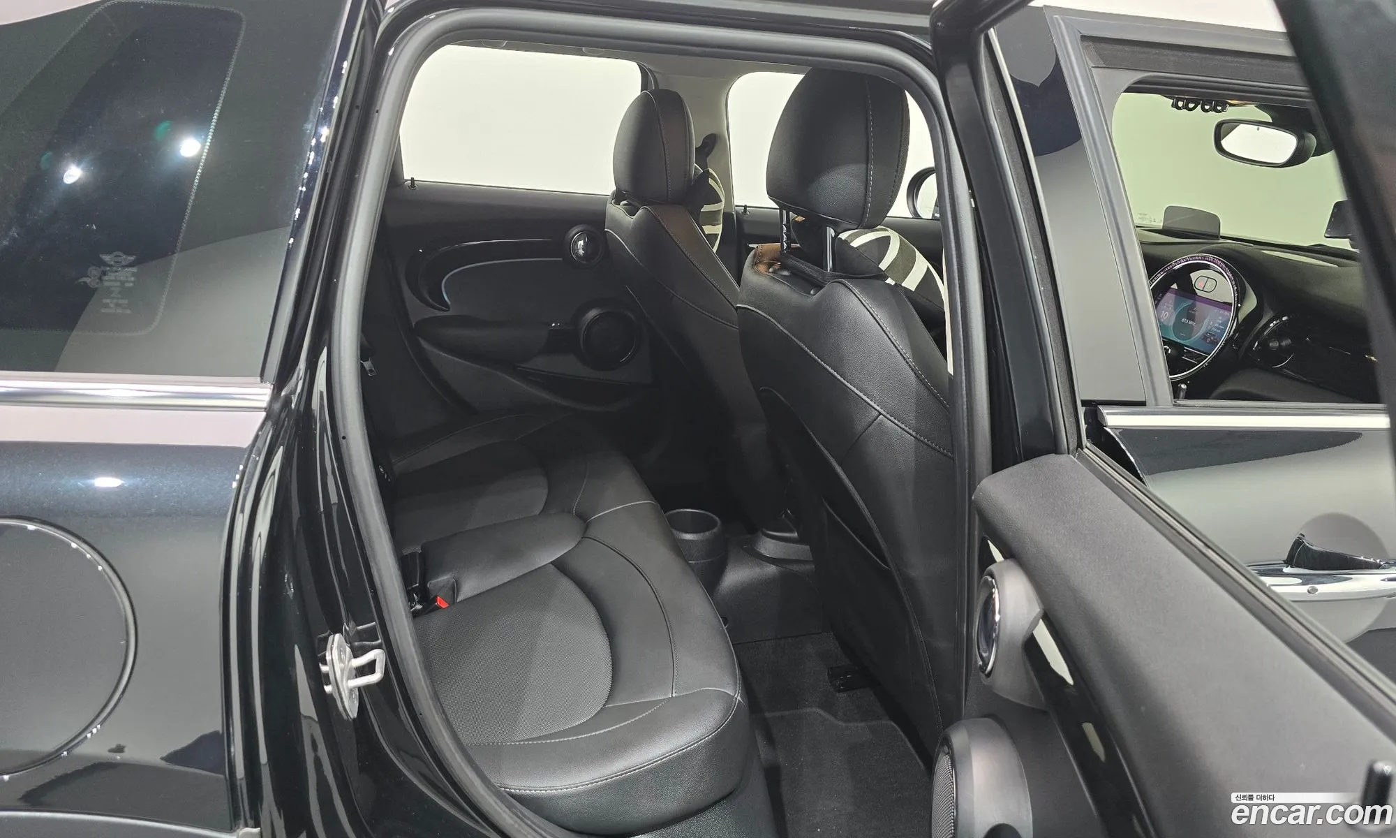 Mini Cooper 2023 — 26