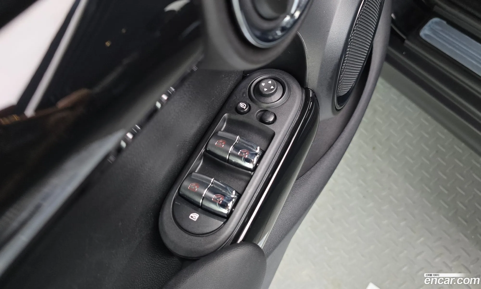 Mini Cooper 2023 — 20