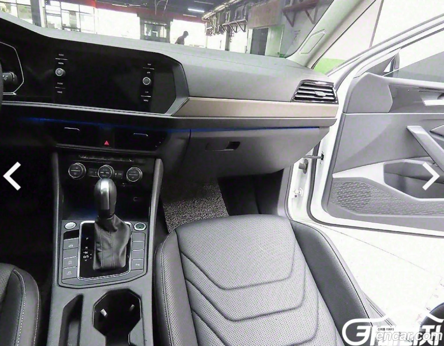 Volkswagen Jetta 7th Gen 2020 — 18