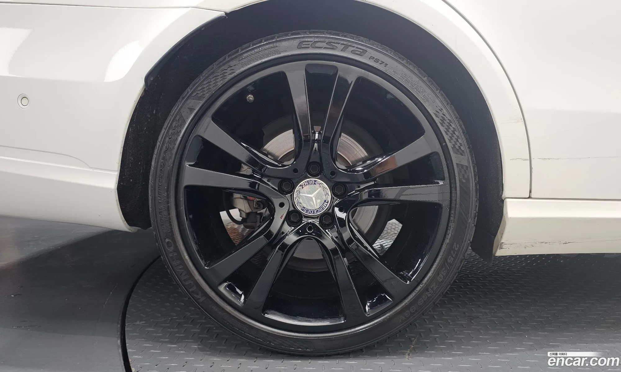 Mercedes-Benz E-Class W212 2015 WDDHF0AB2FB152186 — 15