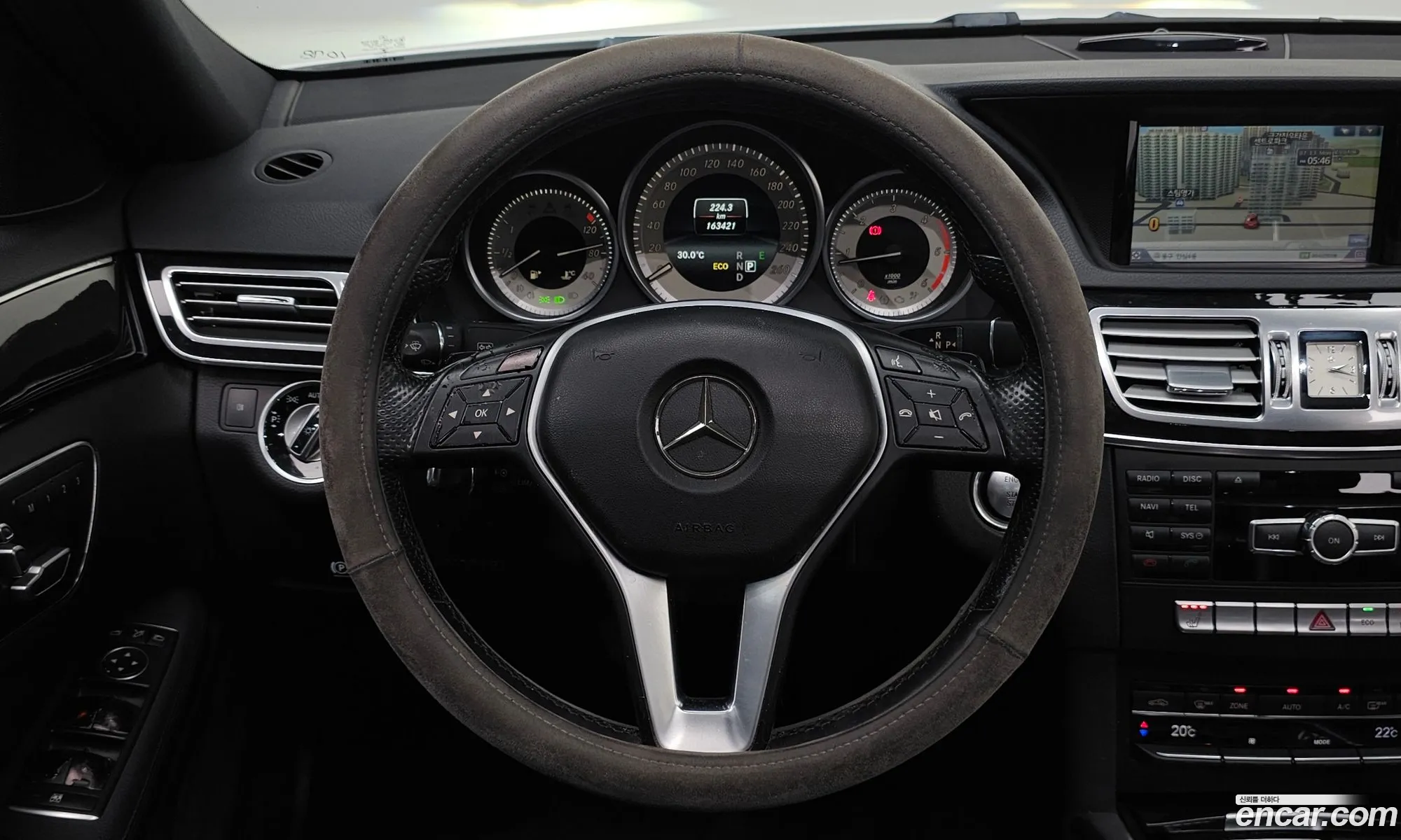 Mercedes-Benz E-Class W212 2015 WDDHF0AB2FB152186 — 7