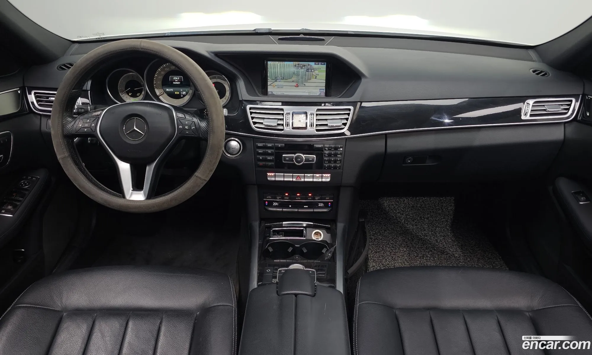 Mercedes-Benz E-Class W212 2015 WDDHF0AB2FB152186 — 19