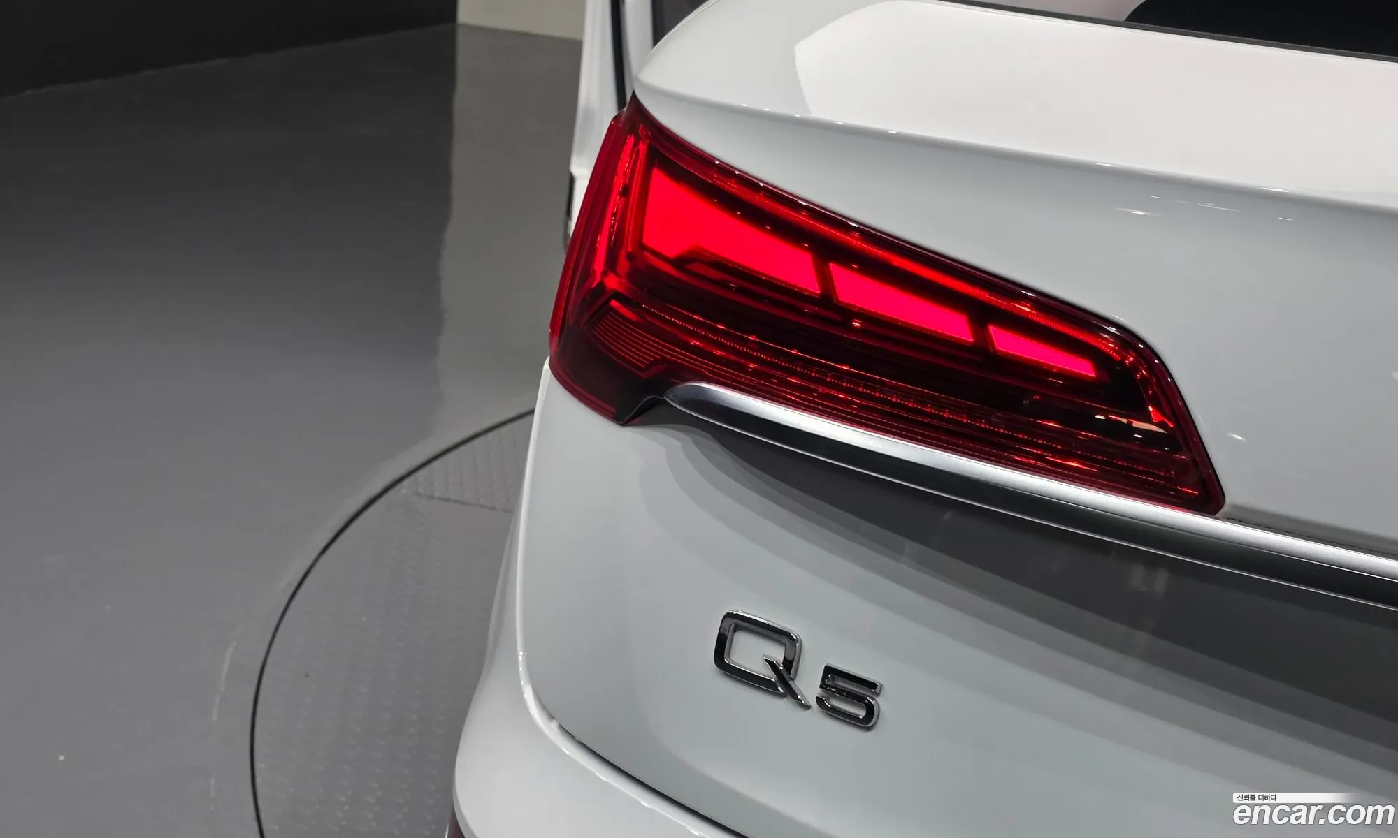 Audi Q5 2021 WAUZZZFY4M2114363 — 19