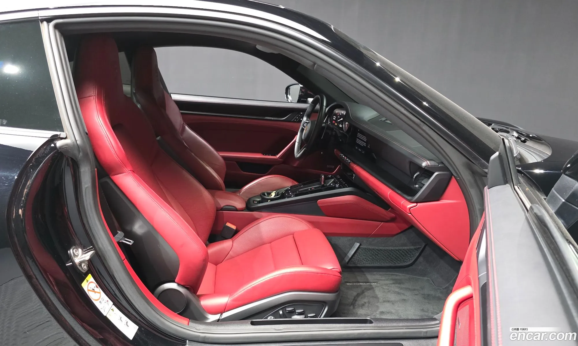 Porsche 911 2023 WP0AB2995PS220227 — 32
