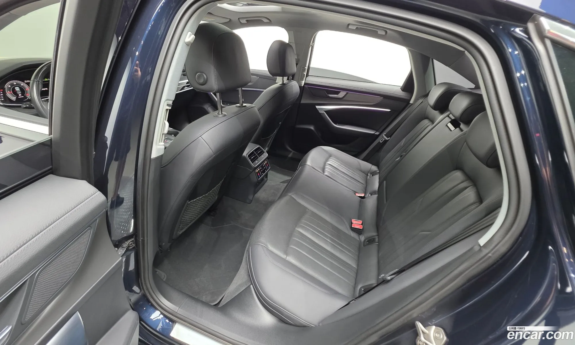 Audi A6 2022 WAUZZZF29PN003550 — 5