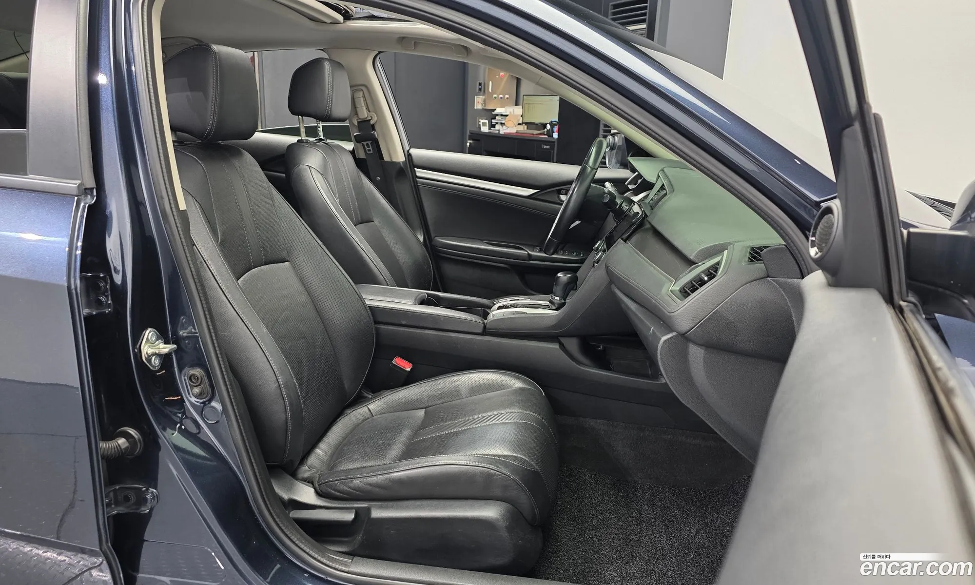 Honda Civic 2017 19XFC2678HE300003 — 13