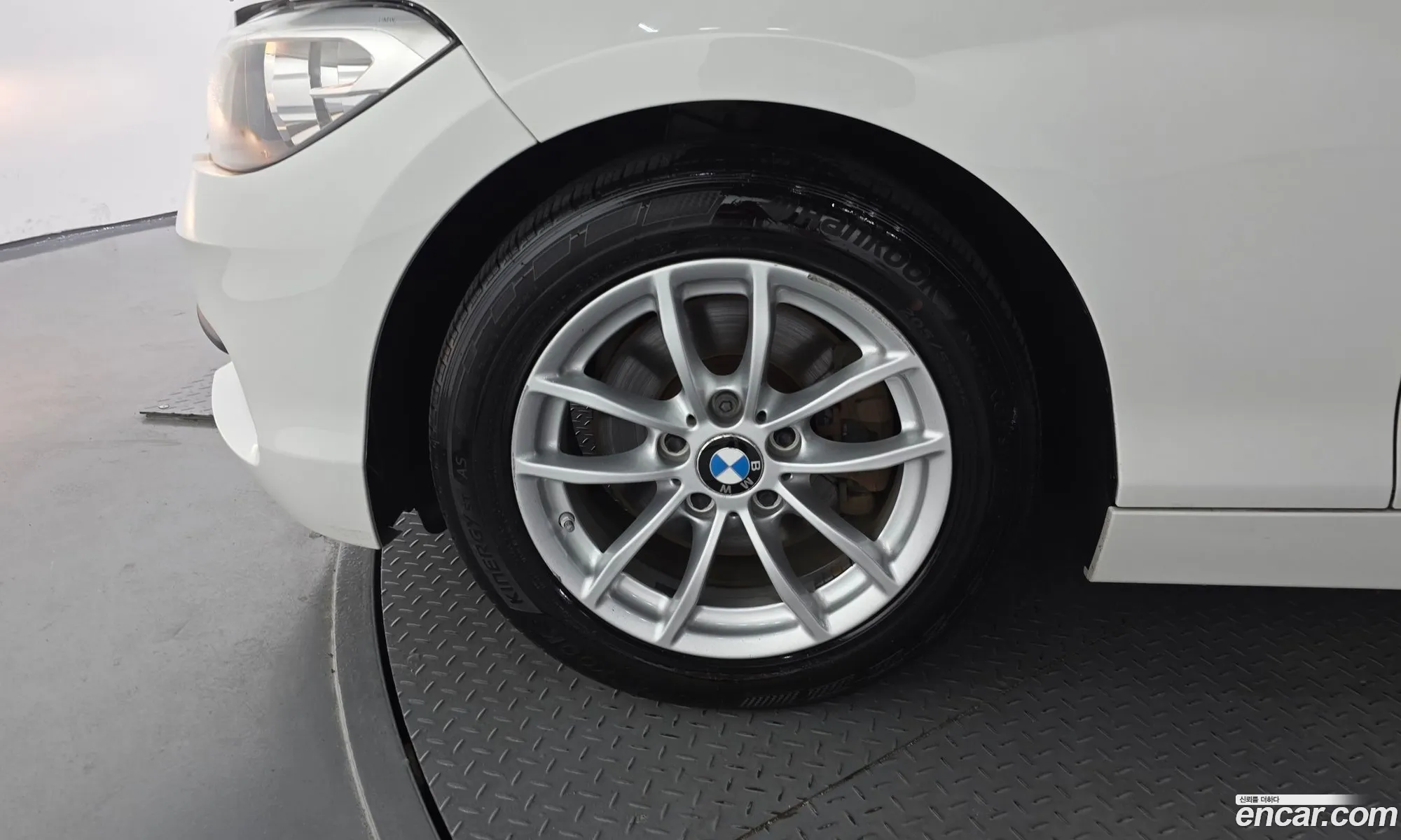 BMW 1 Series 2016 WBA1S5107H5D29013 — 19
