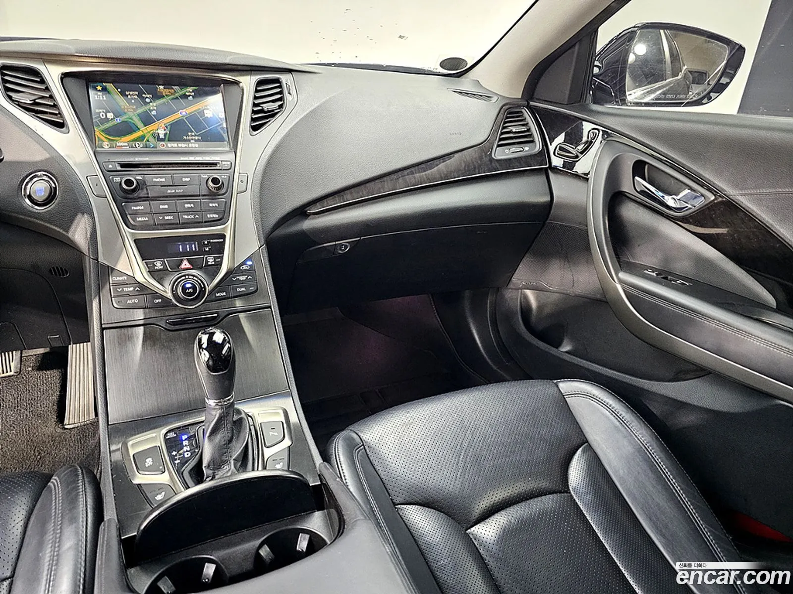 Hyundai Grandeur HG 2014 — 13