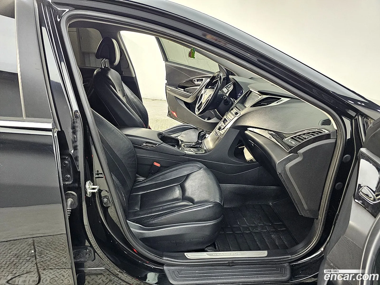 Hyundai Grandeur HG 2014 — 2