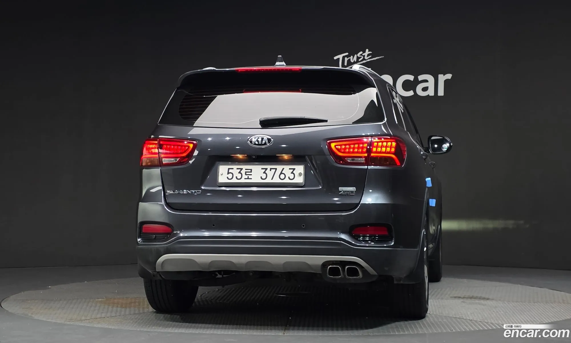 Kia Sorento 2018 KNAPS81ADKA529916 — 3