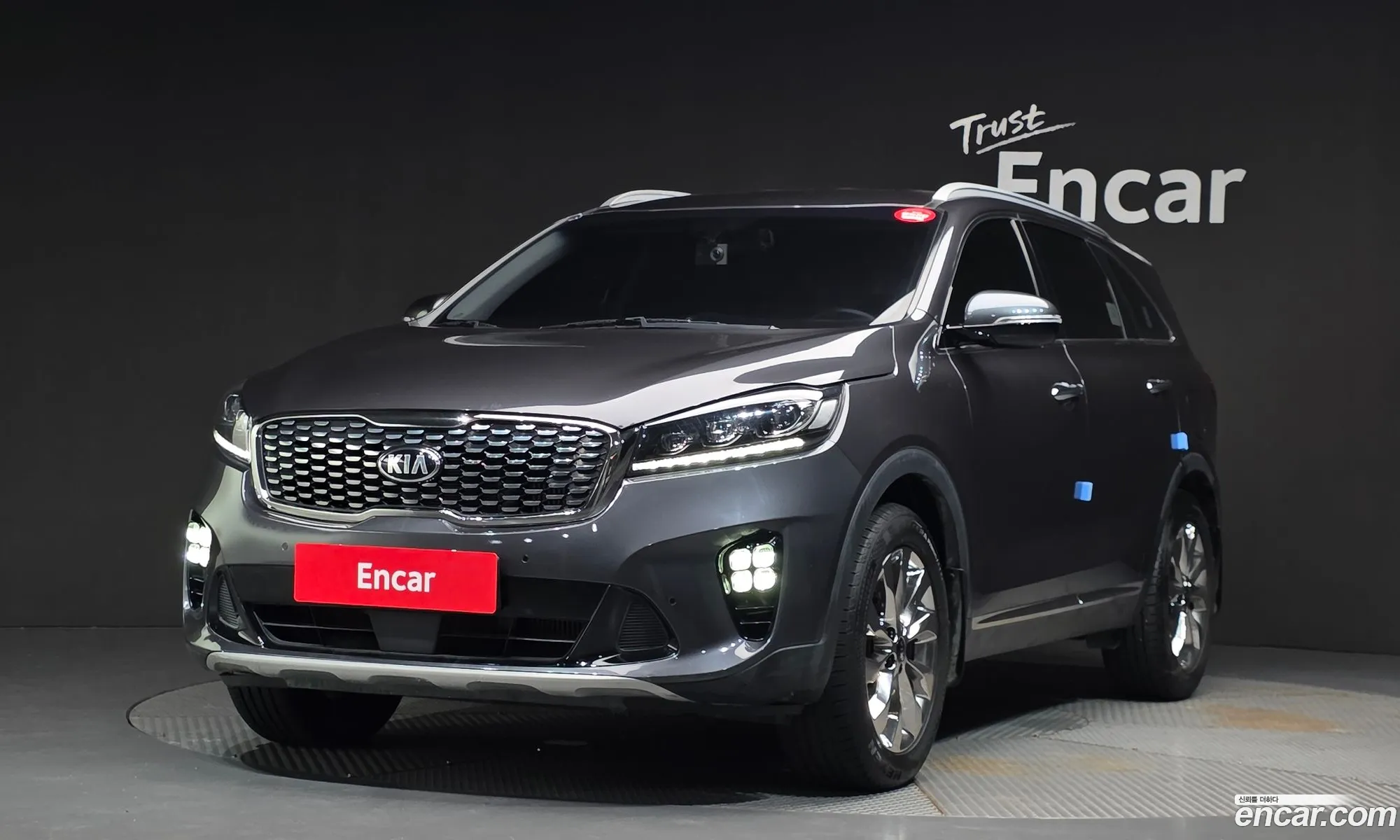 Kia Sorento 2018 KNAPS81ADKA529916 — 2
