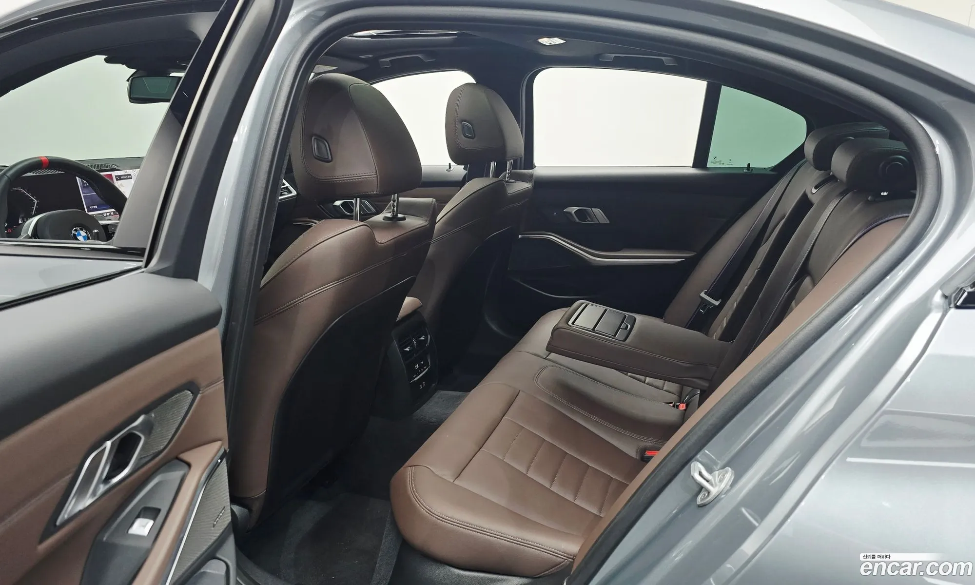 BMW 3 Series 2025 — 8