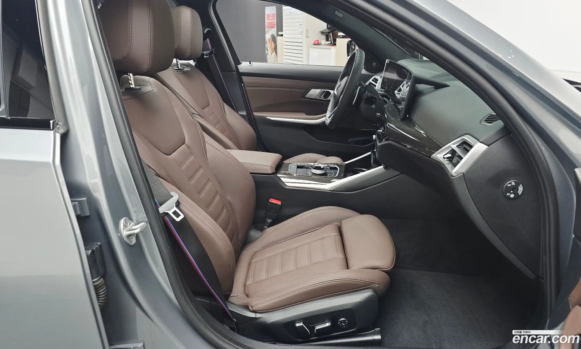 BMW 3 Series 2025 — 12