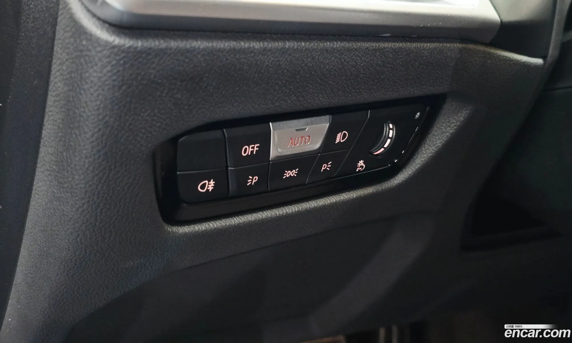 BMW 3 Series 2025 — 24