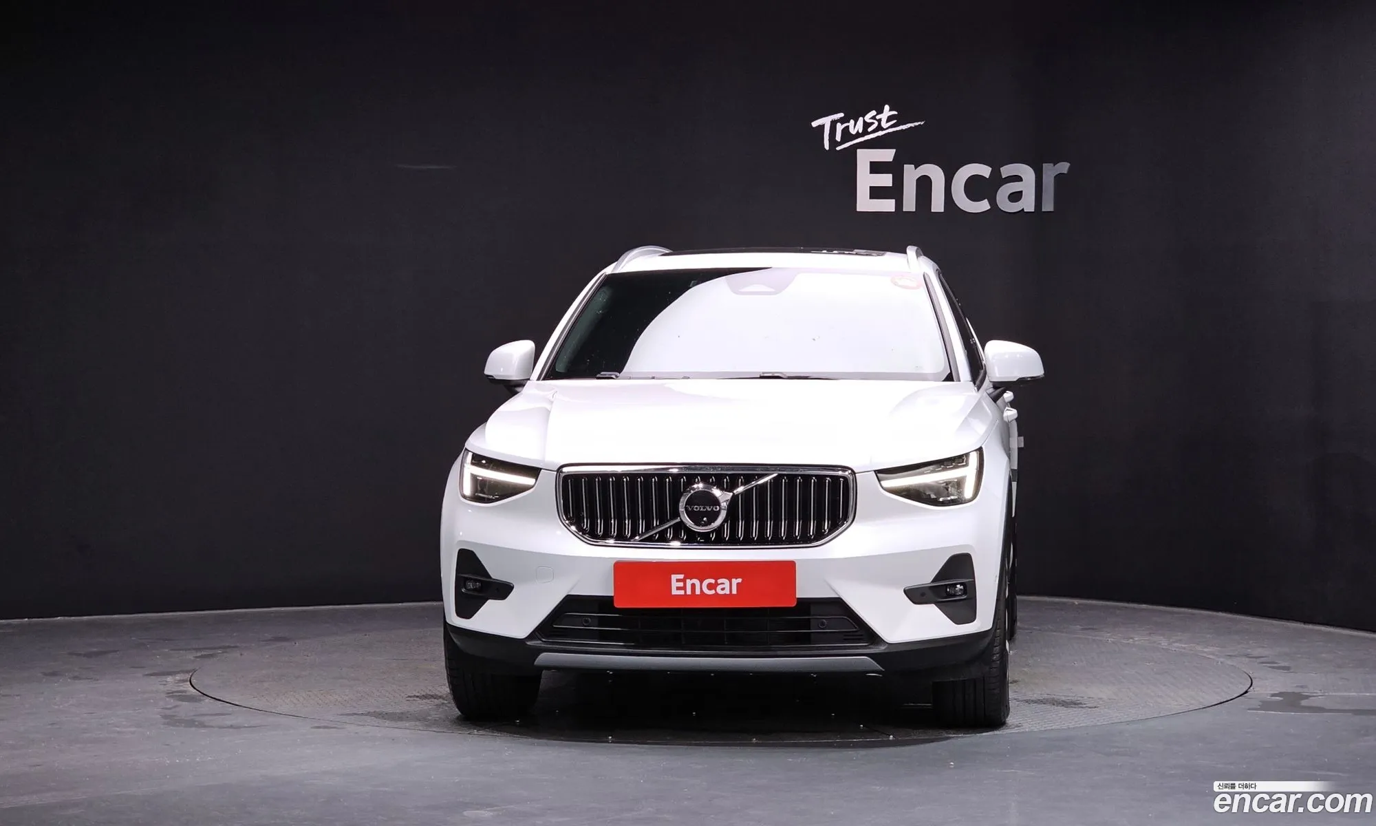 Volvo XC40 2025 — 18