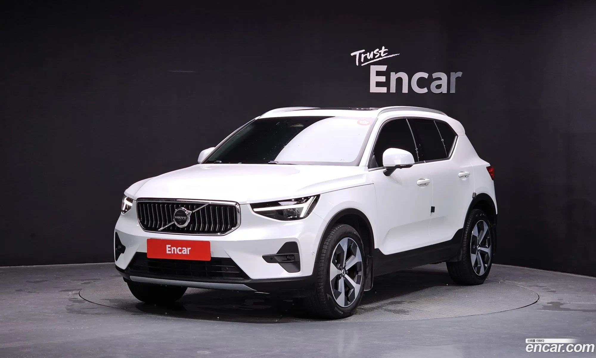 Volvo XC40 2025 — 11