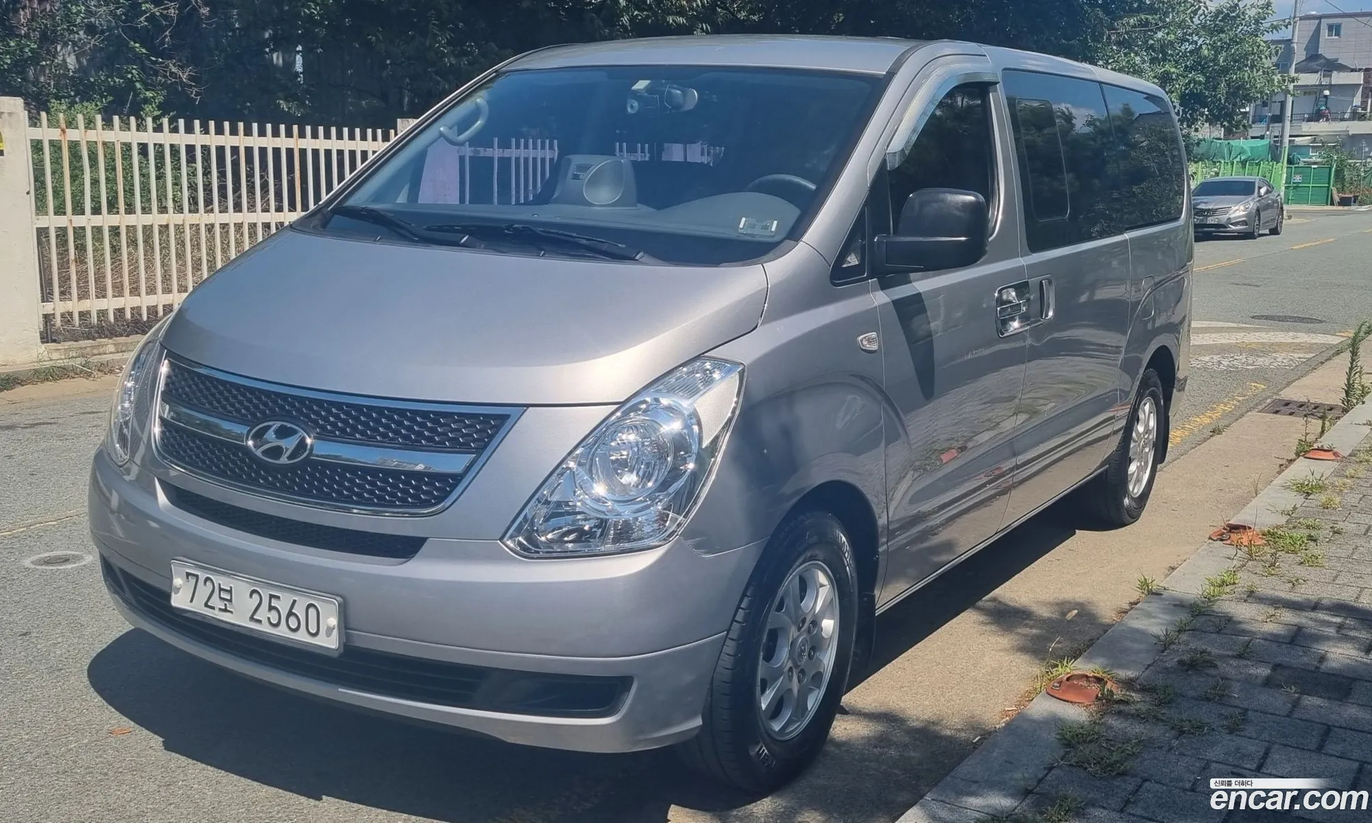 Hyundai Grand Starex 2011 — 19