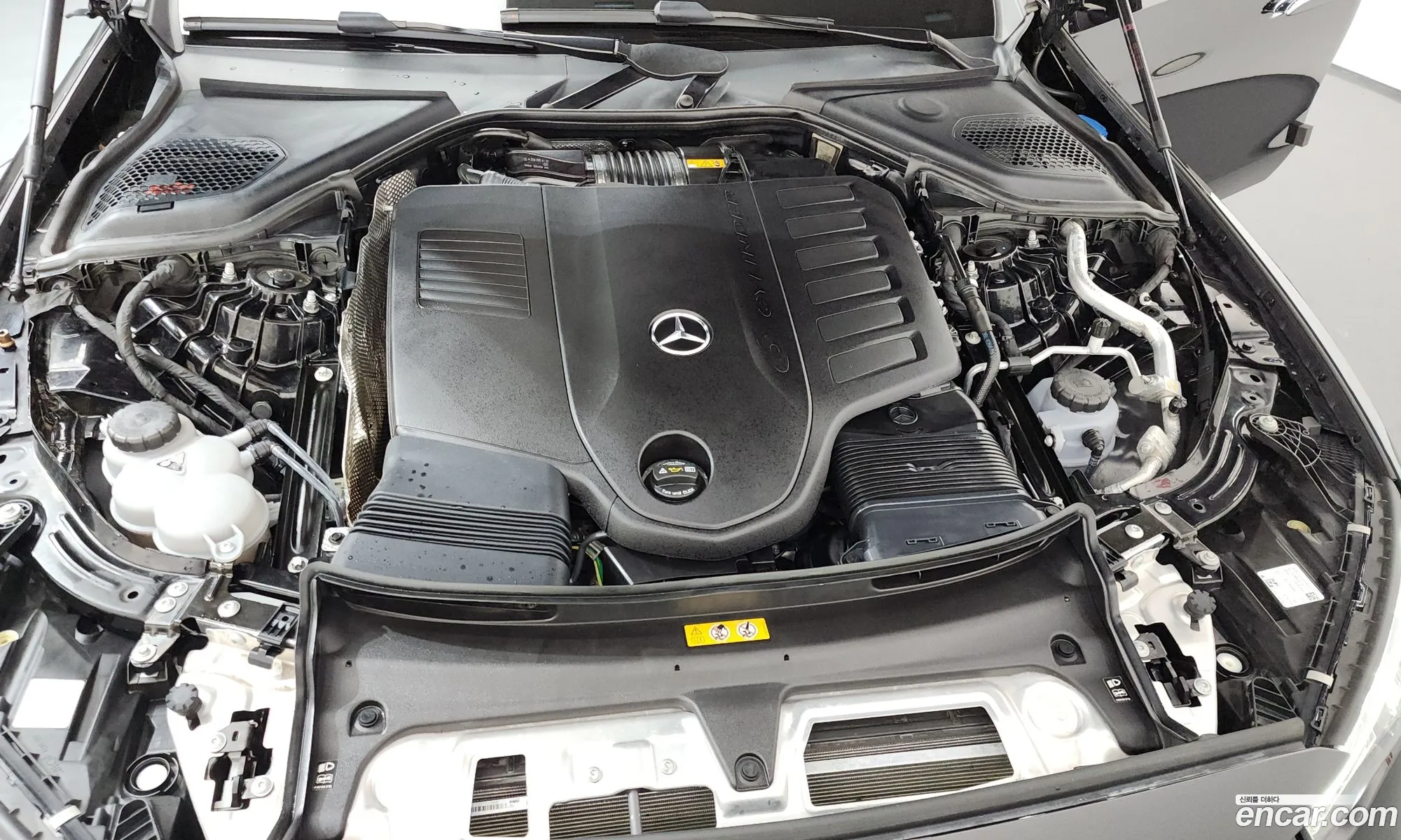 Mercedes-Benz E-Class W214 2024 — 18