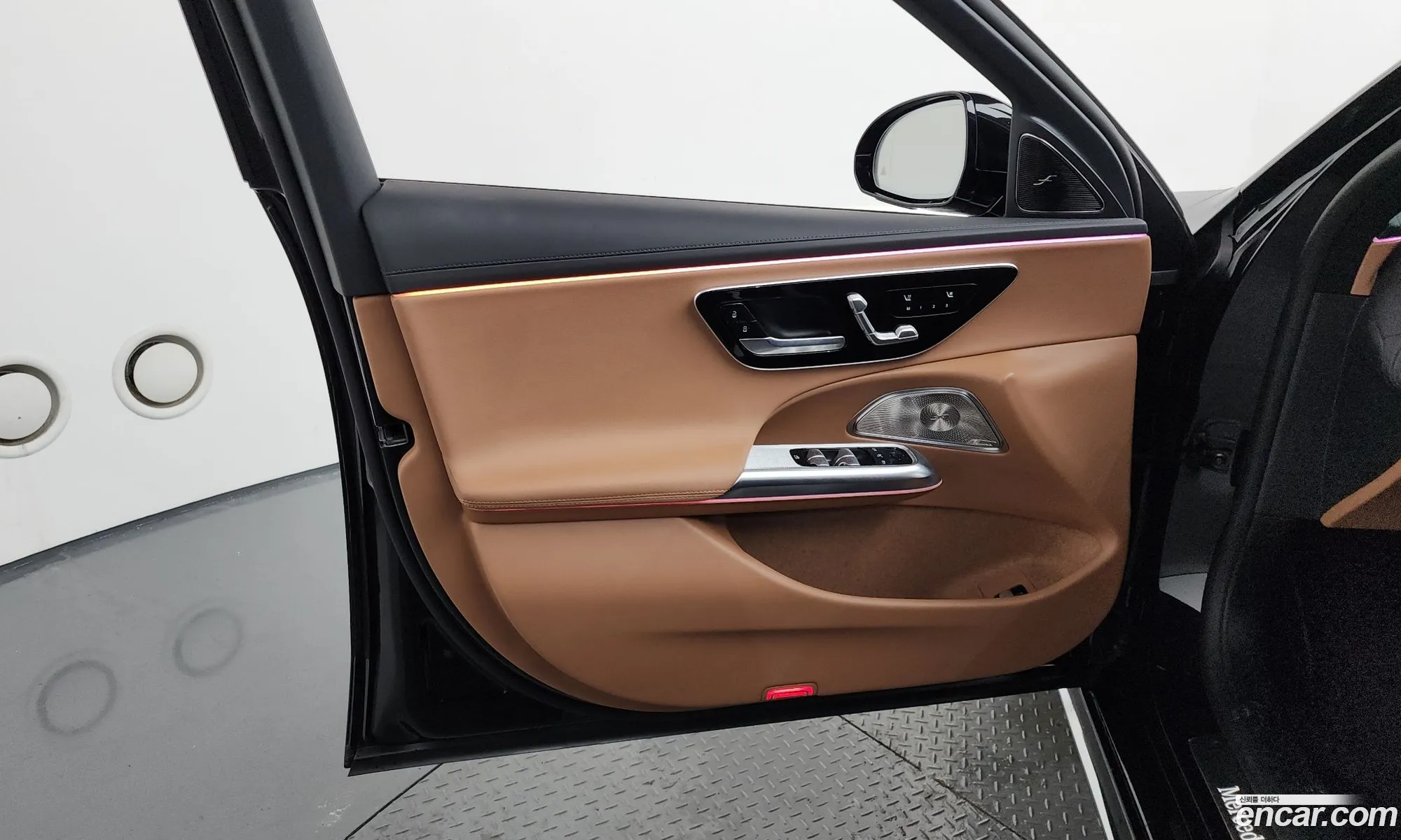 Mercedes-Benz E-Class W214 2024 — 15