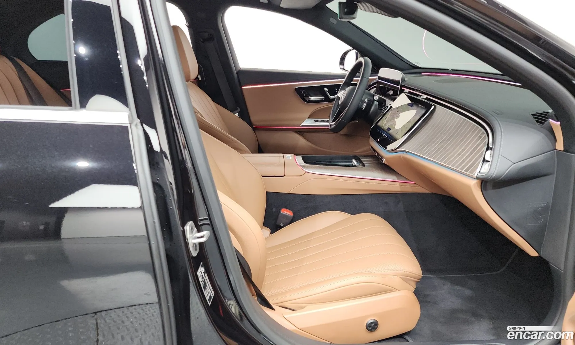 Mercedes-Benz E-Class W214 2024 — 14