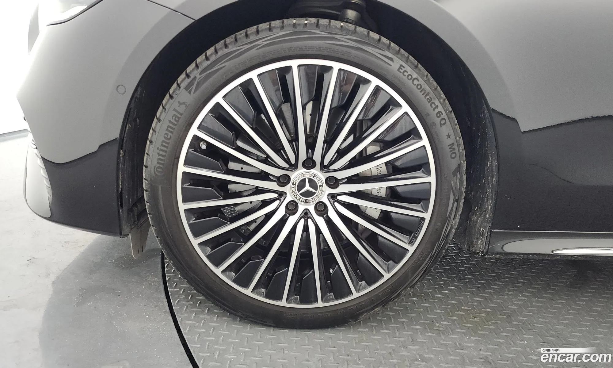 Mercedes-Benz E-Class W214 2024 — 16