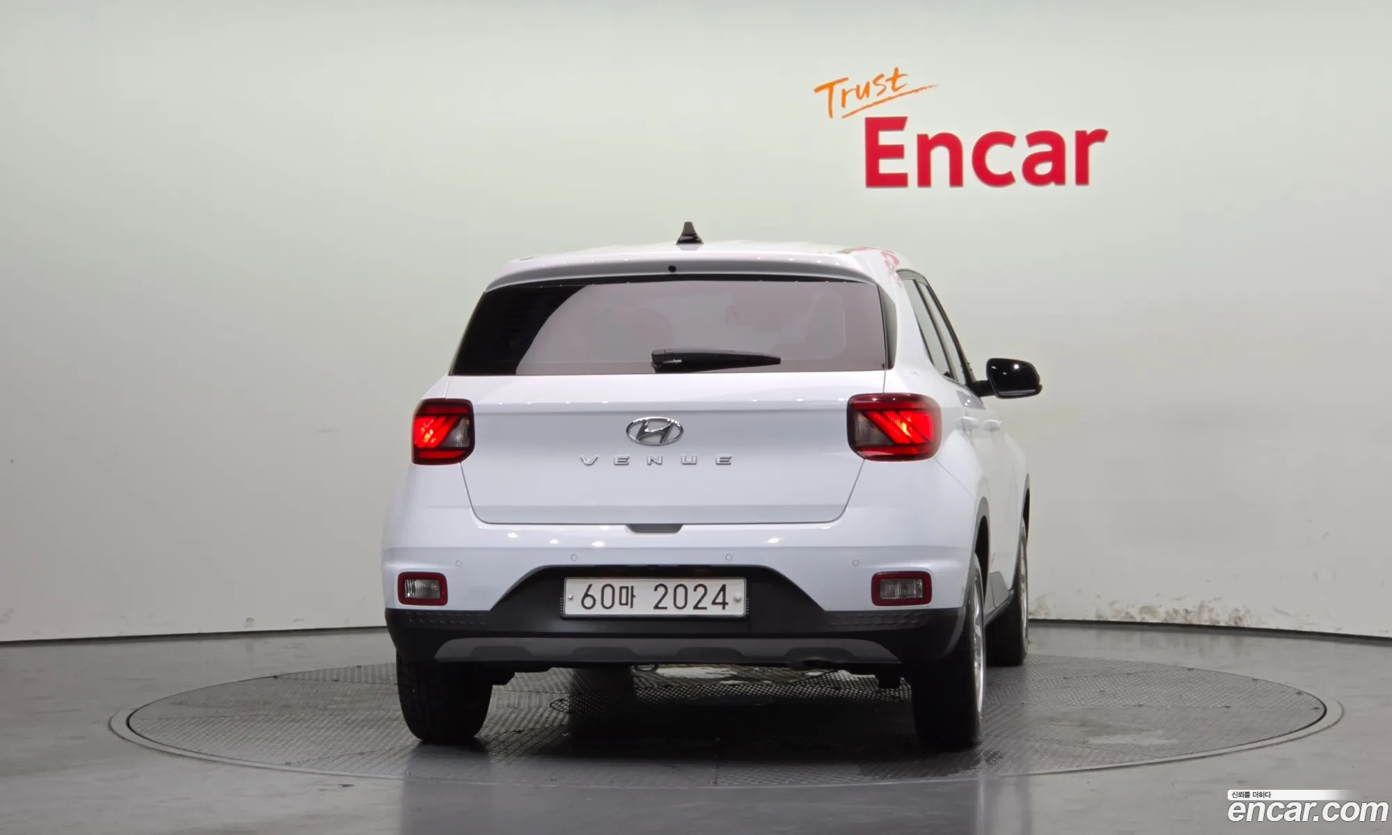 Hyundai Venue 2019 — 18