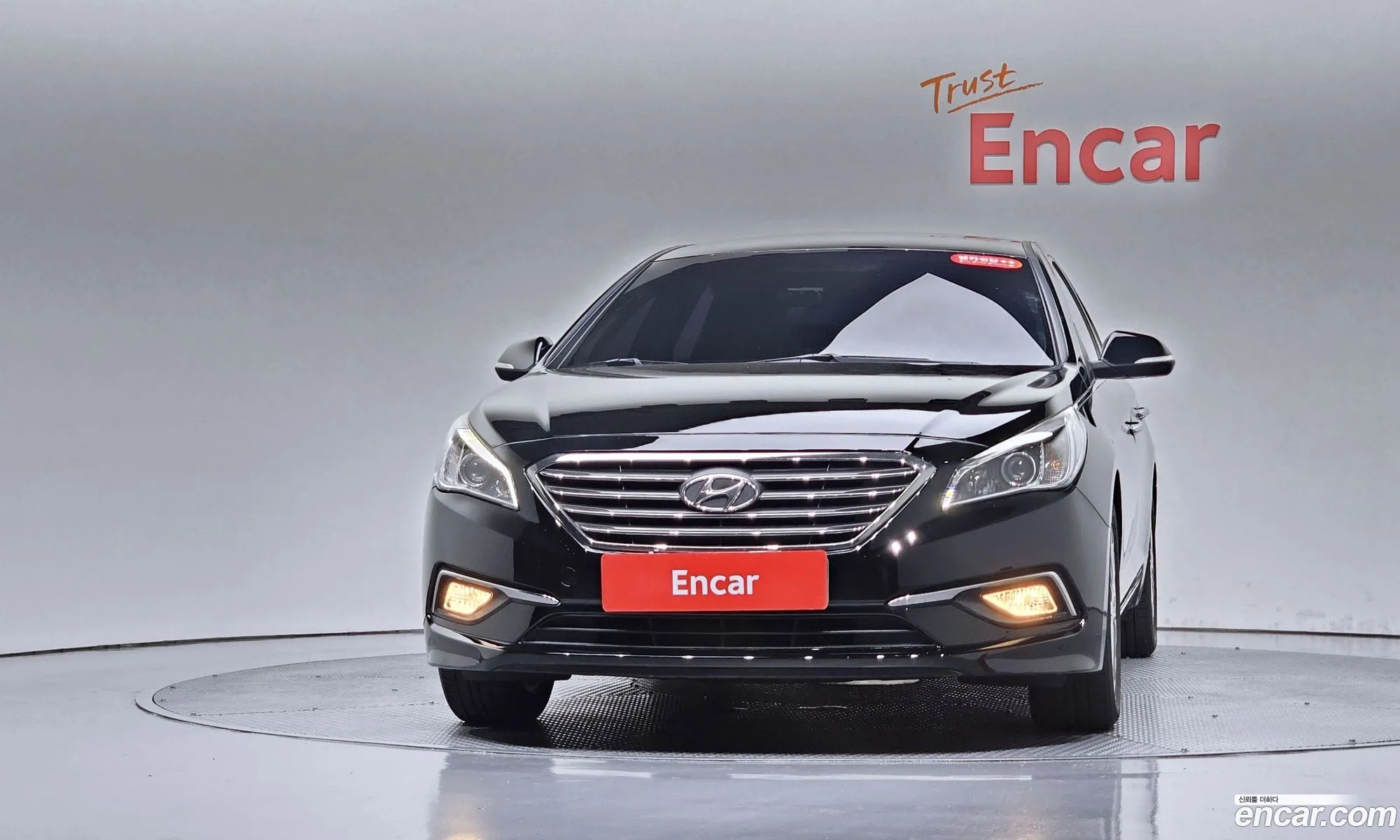 Hyundai LF Sonata 2016 — 17