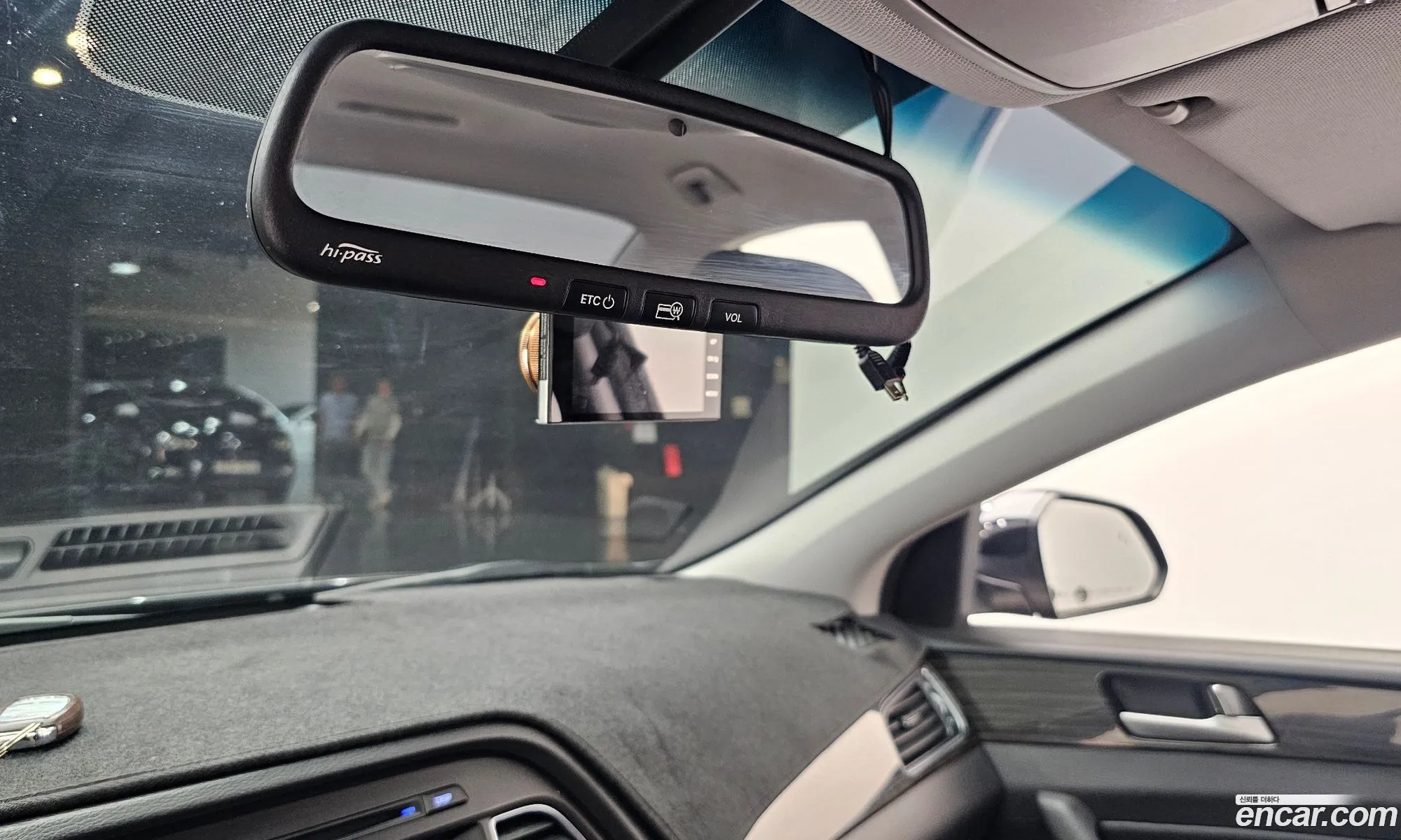 Hyundai LF Sonata 2016 — 27