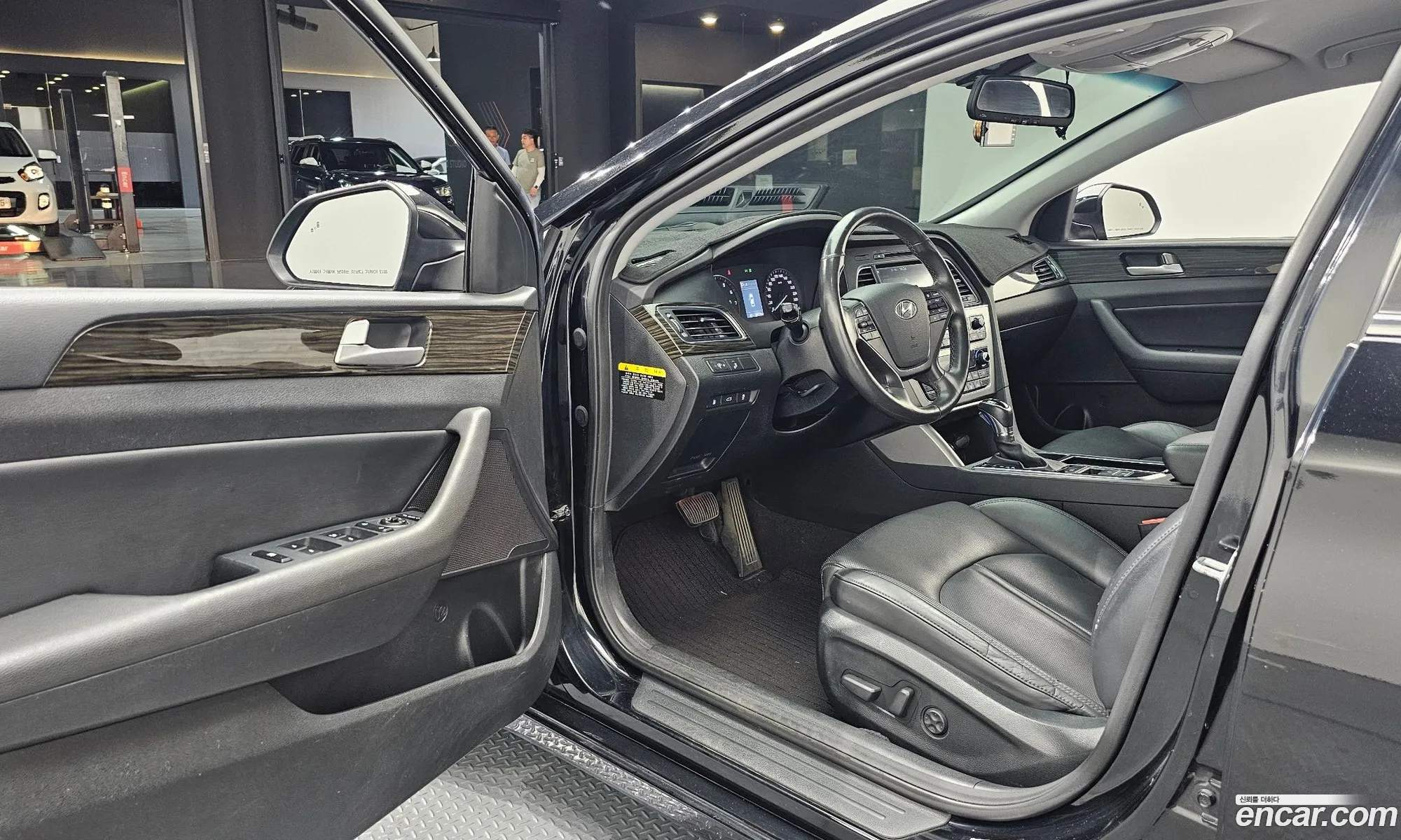 Hyundai LF Sonata 2016 — 8
