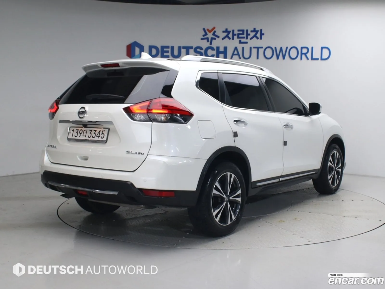 Nissan X-Trail 2018 — 17