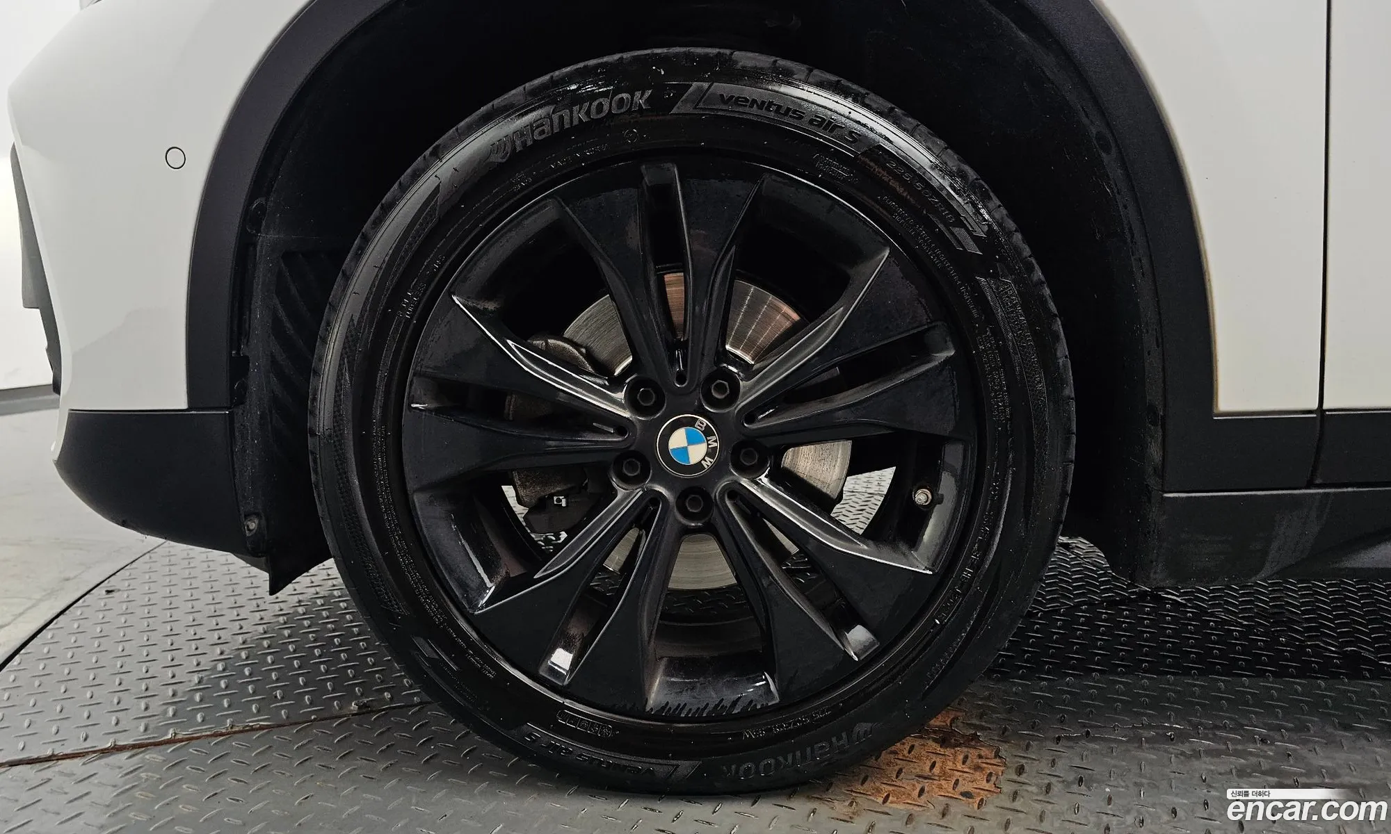 BMW X1 2020 WBA31AD04L5P96637 — 26
