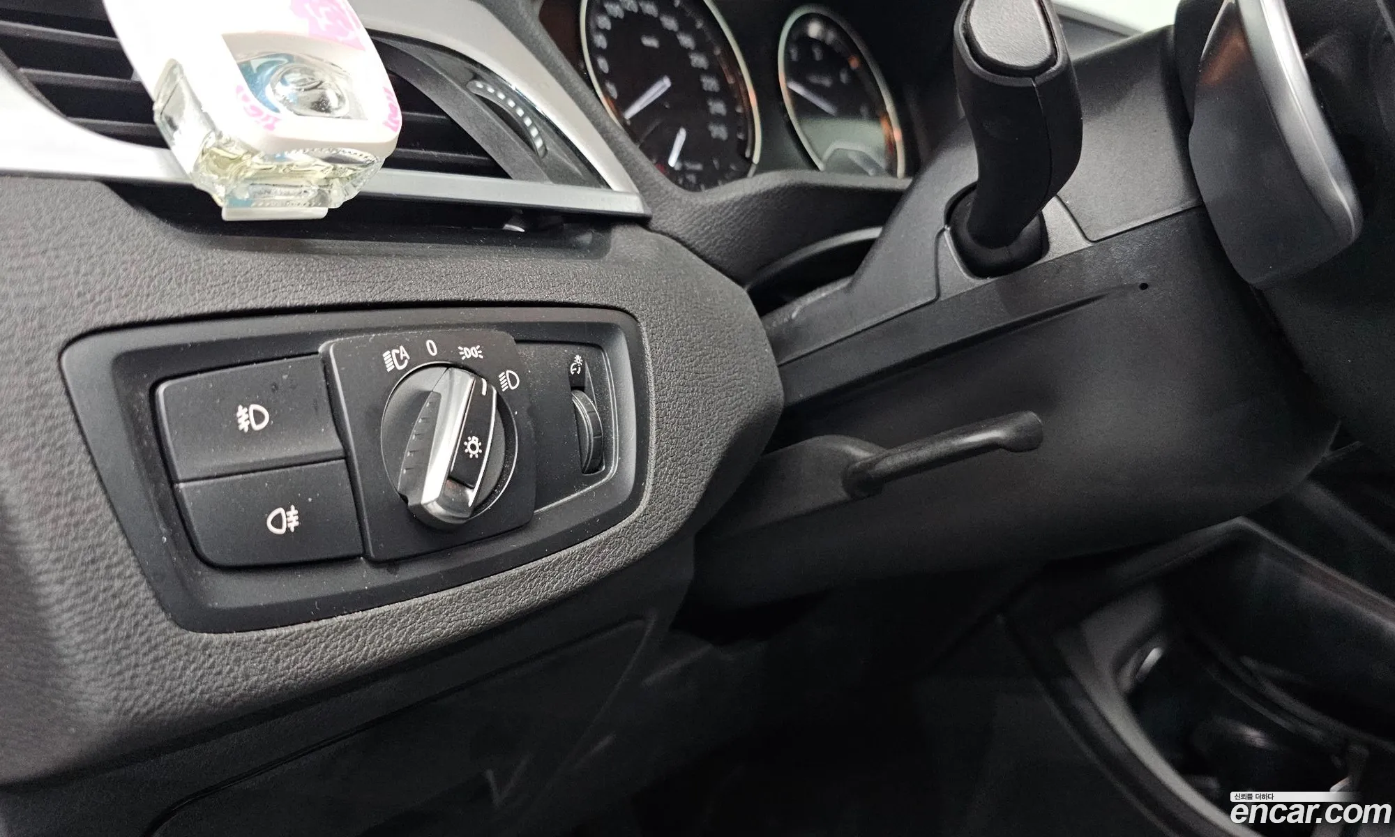 BMW X1 2020 WBA31AD04L5P96637 — 27