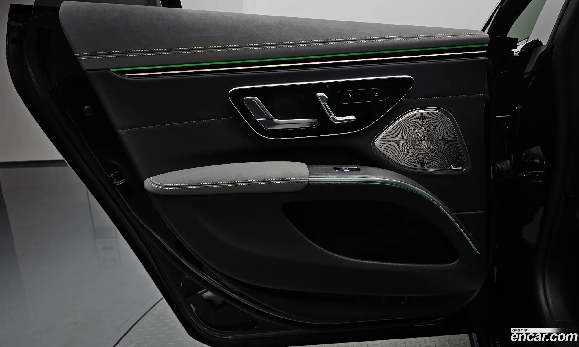Mercedes-Benz EQS V297 2023 — 29