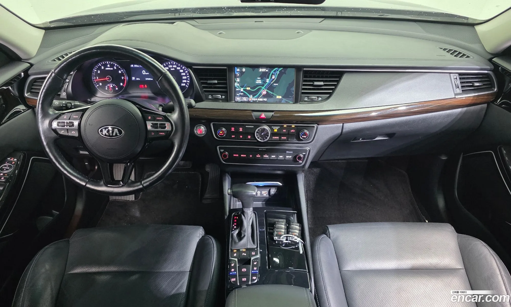 Kia K7 2018 — 16