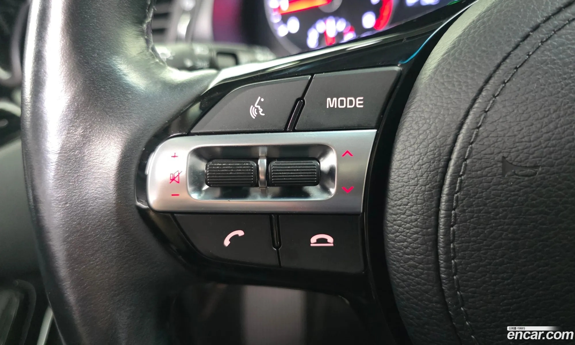 Kia K7 2018 — 13