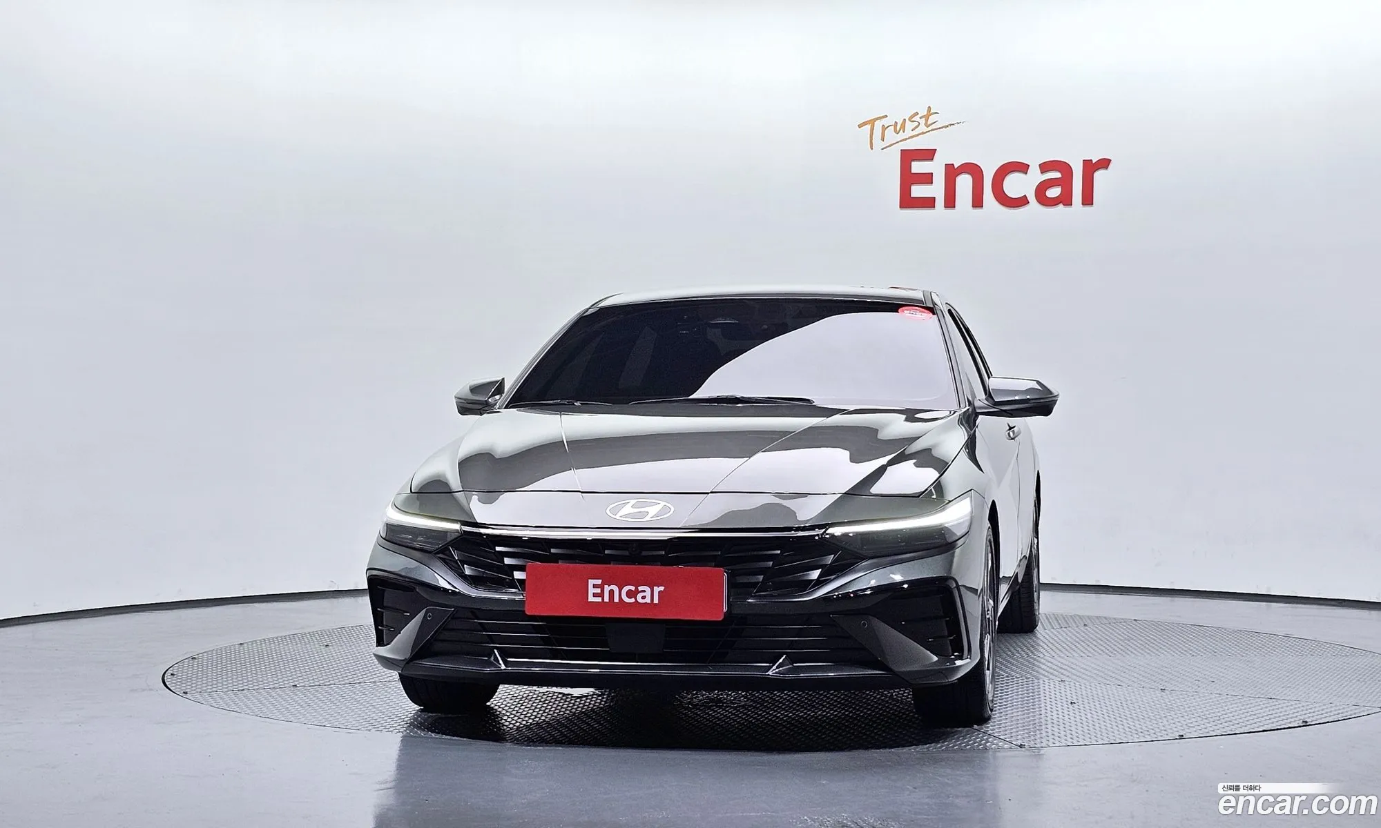 Hyundai Elantra 2024 — 17